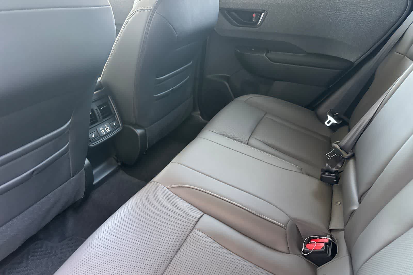 New 2026 Subaru Outback Limited AWD/4WD image 4