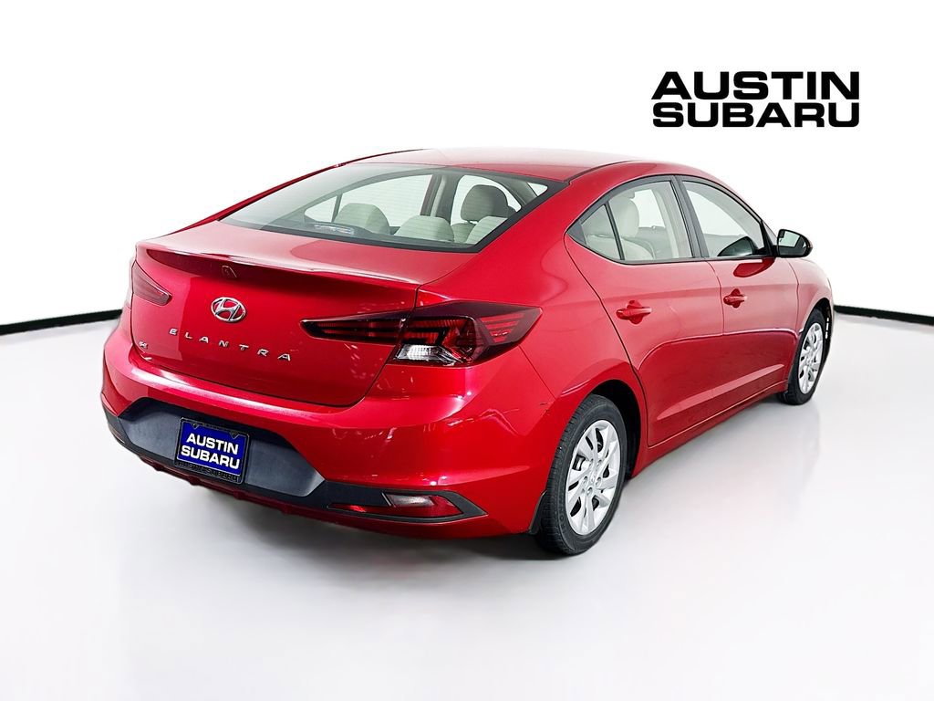 Used 2020 Hyundai Elantra SE w/ Winter Weather Package image 7