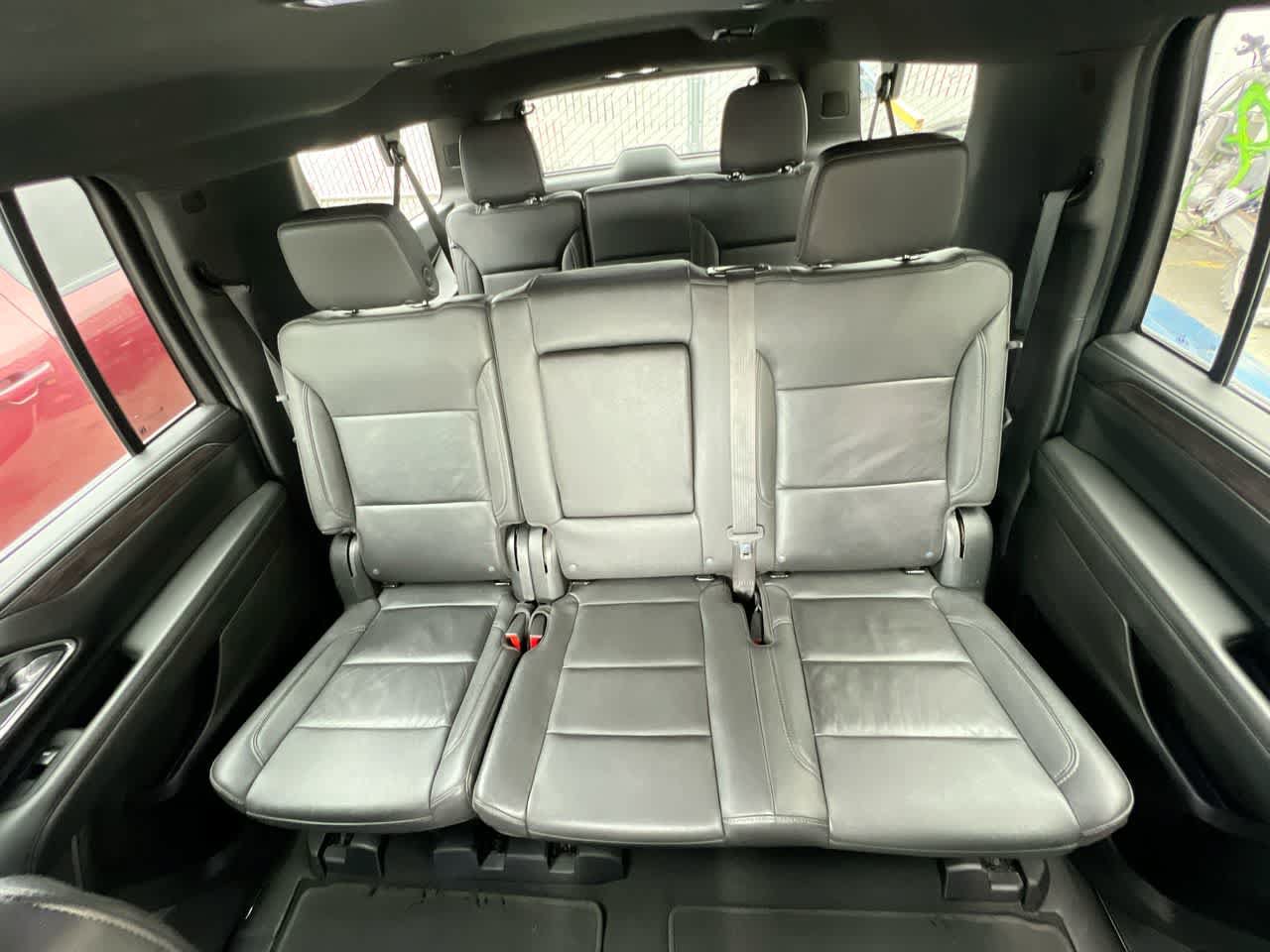 Used 2023 Chevrolet Suburban LT AWD/4WD image 23