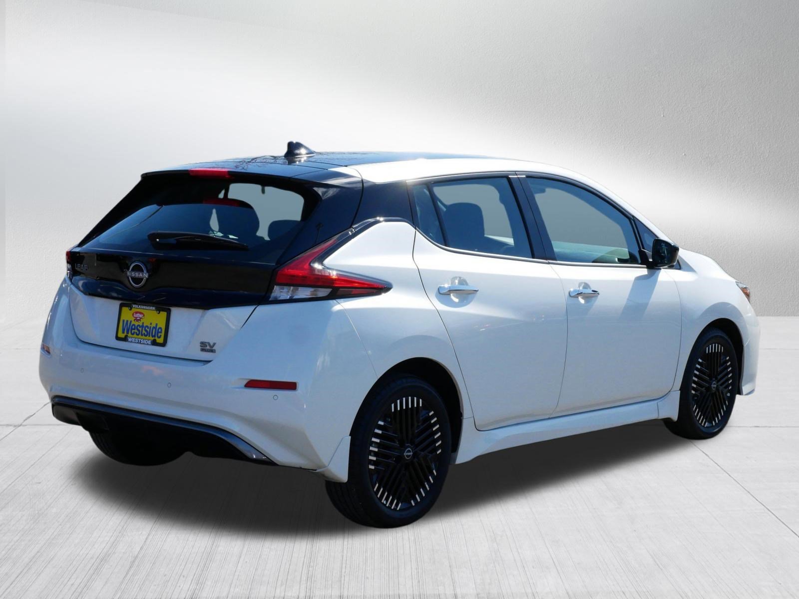 Used 2024 Nissan Leaf SV Plus image 7