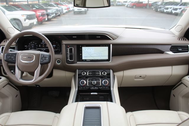 Used 2023 GMC Yukon Denali AWD/4WD image 22