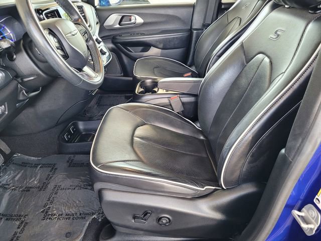 Used 2019 Chrysler Pacifica Limited w/ Advanced Safetytec Group FWD image 17
