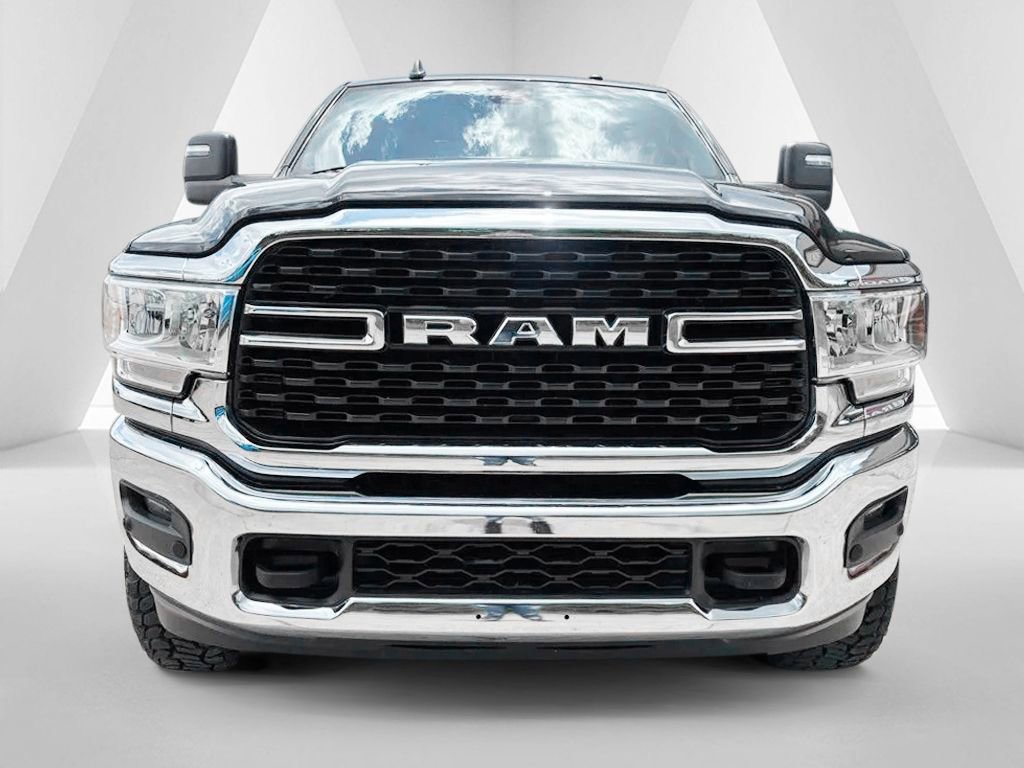 Used 2024 RAM 3500 Big Horn AWD/4WD image 2