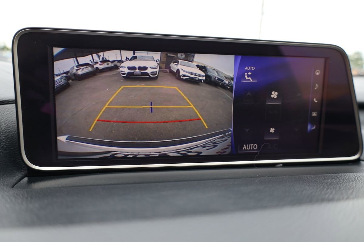 Used 2018 Lexus RX 450h AWD w/ Premium Package image 32