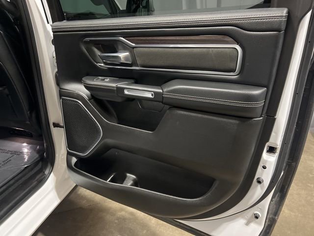 Used 2025 RAM 1500 Laramie AWD/4WD image 17