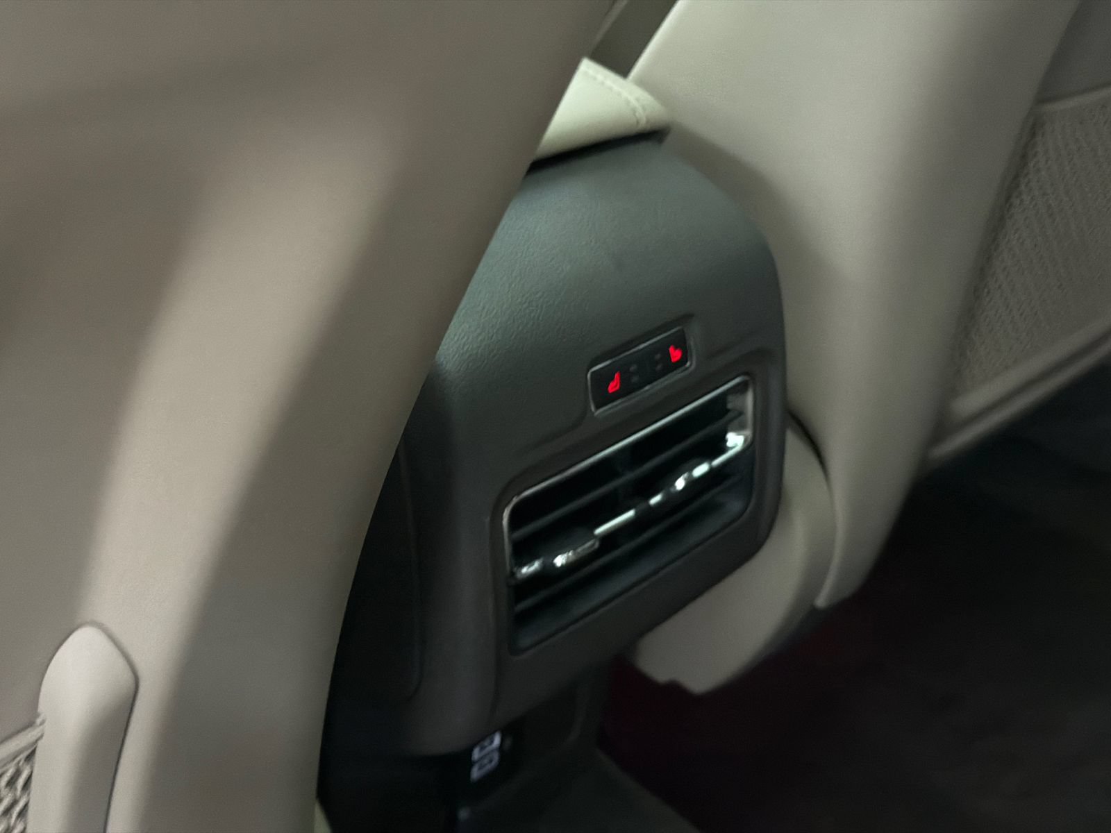 Used 2021 Lincoln Corsair Reserve AWD/4WD image 23