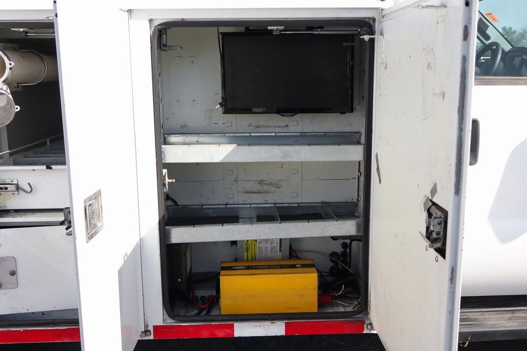 Used 2012 Ford F550 2WD Regular Cab Super Duty w/ PWR Equipment Group image 12