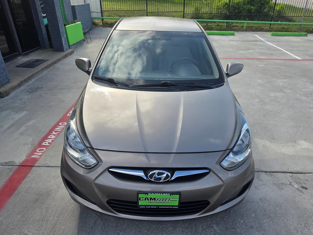 Used 2013 Hyundai Accent GLS FWD image 6