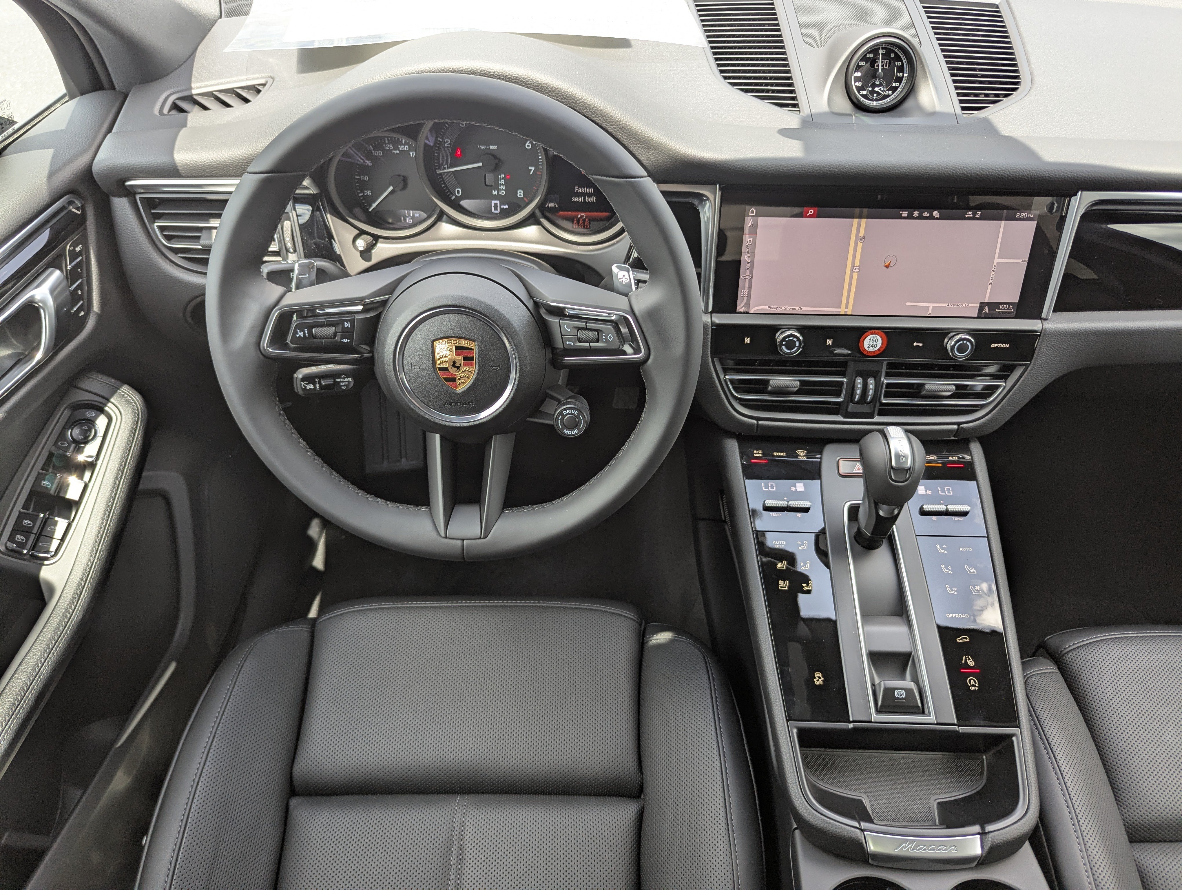 New 2026 Porsche Macan AWD/4WD image 16