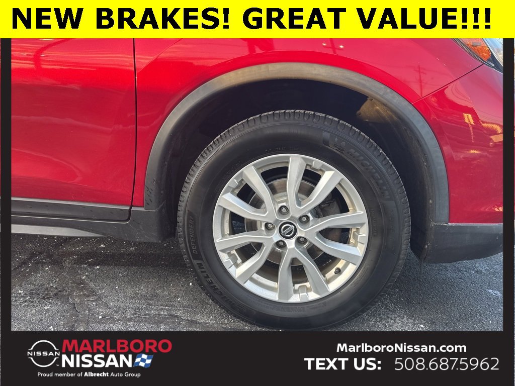 Used 2017 Nissan Rogue SV image 10