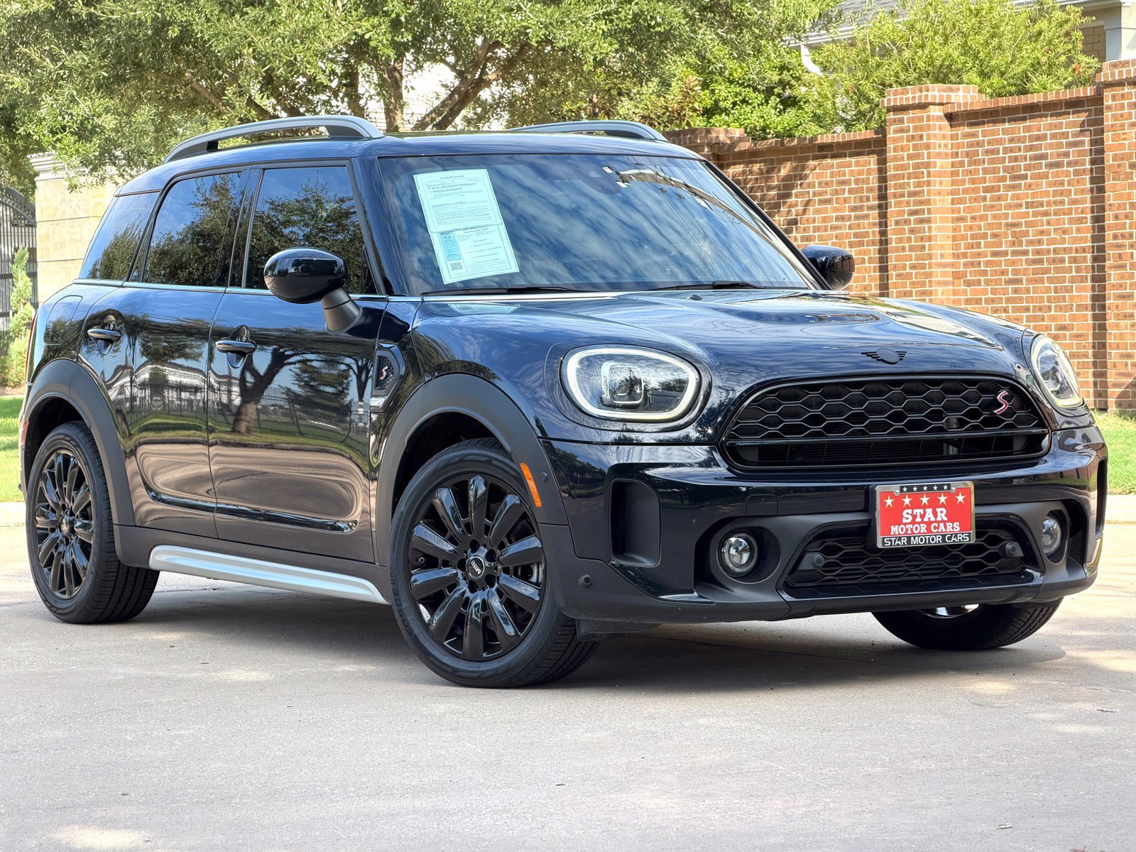 Used 2023 MINI Cooper Countryman S FWD image 1