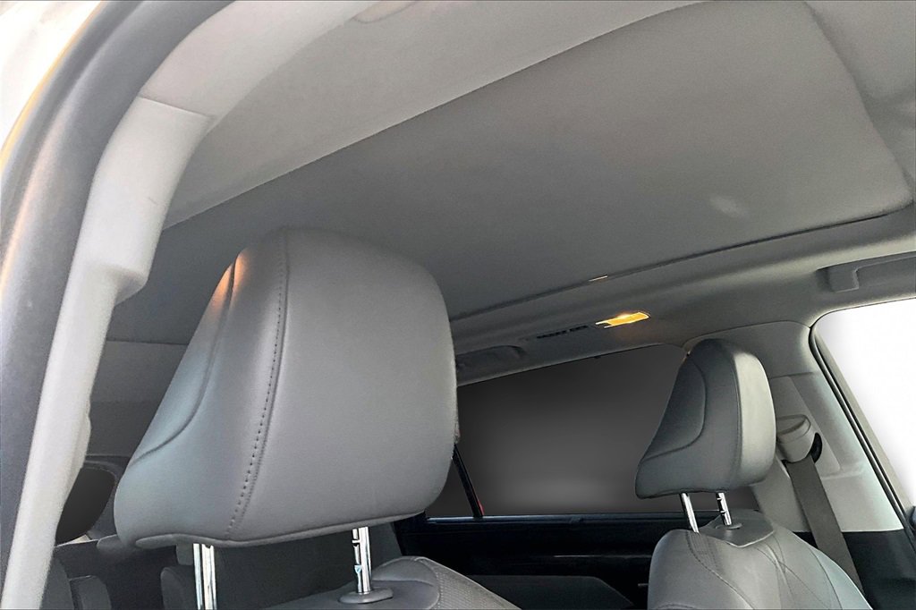 Certified 2021 Toyota Highlander Platinum image 28
