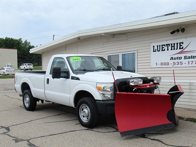 Used 2011 Ford F250 XL w/ Skid Plate Pkg AWD/4WD image 4