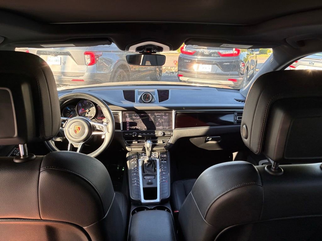 Used 2019 Porsche Macan AWD/4WD image 17