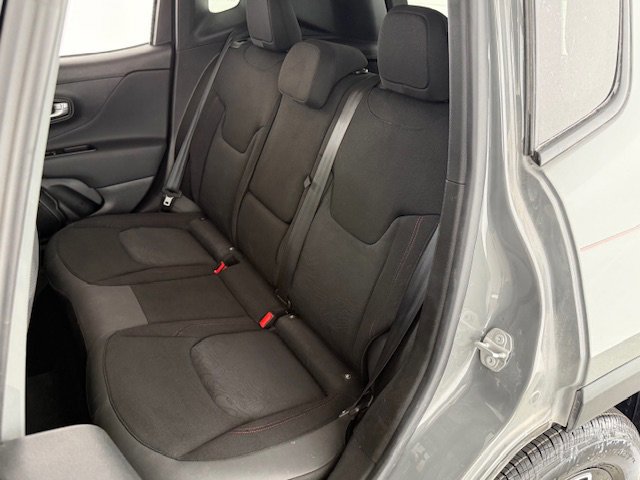 Used 2022 Jeep Renegade Trailhawk image 22