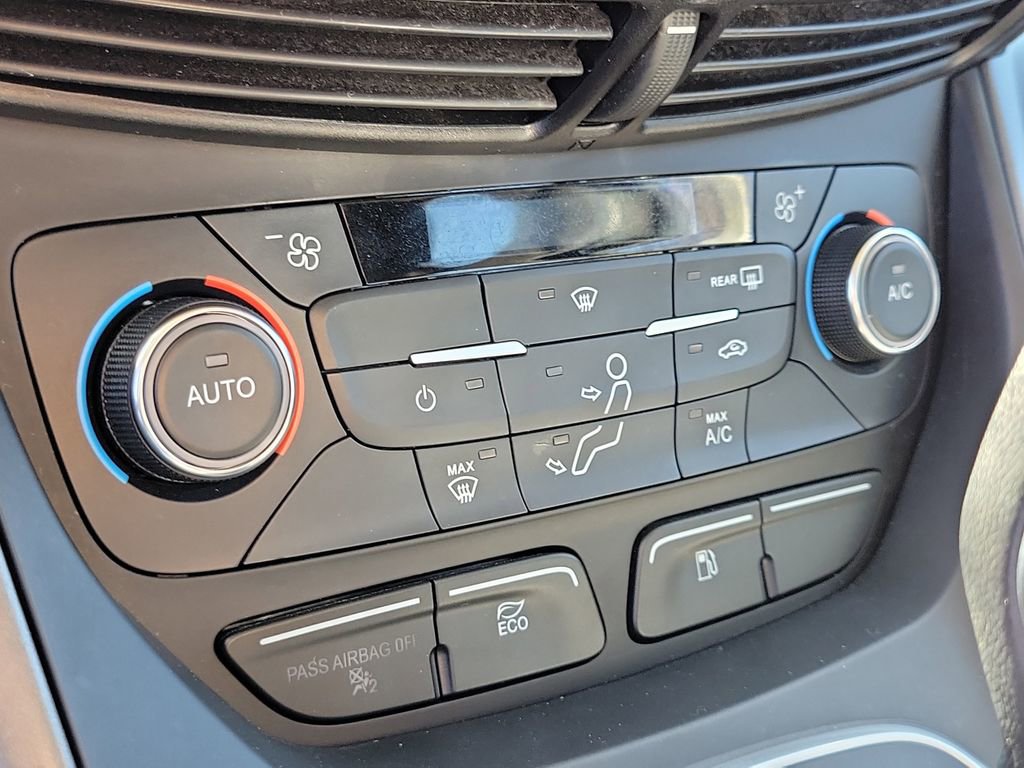 Used 2017 Ford C-MAX SE image 26