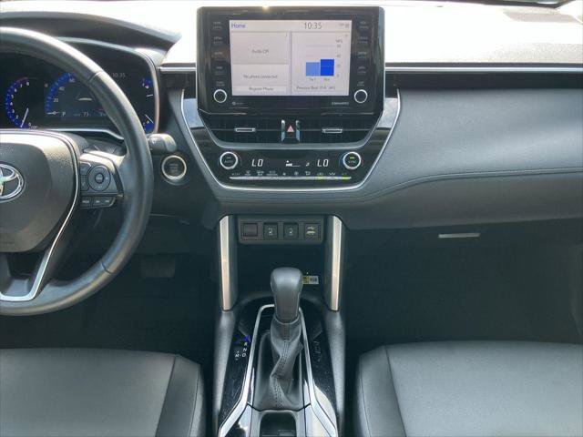 Certified 2022 Toyota Corolla Cross XLE FWD image 16