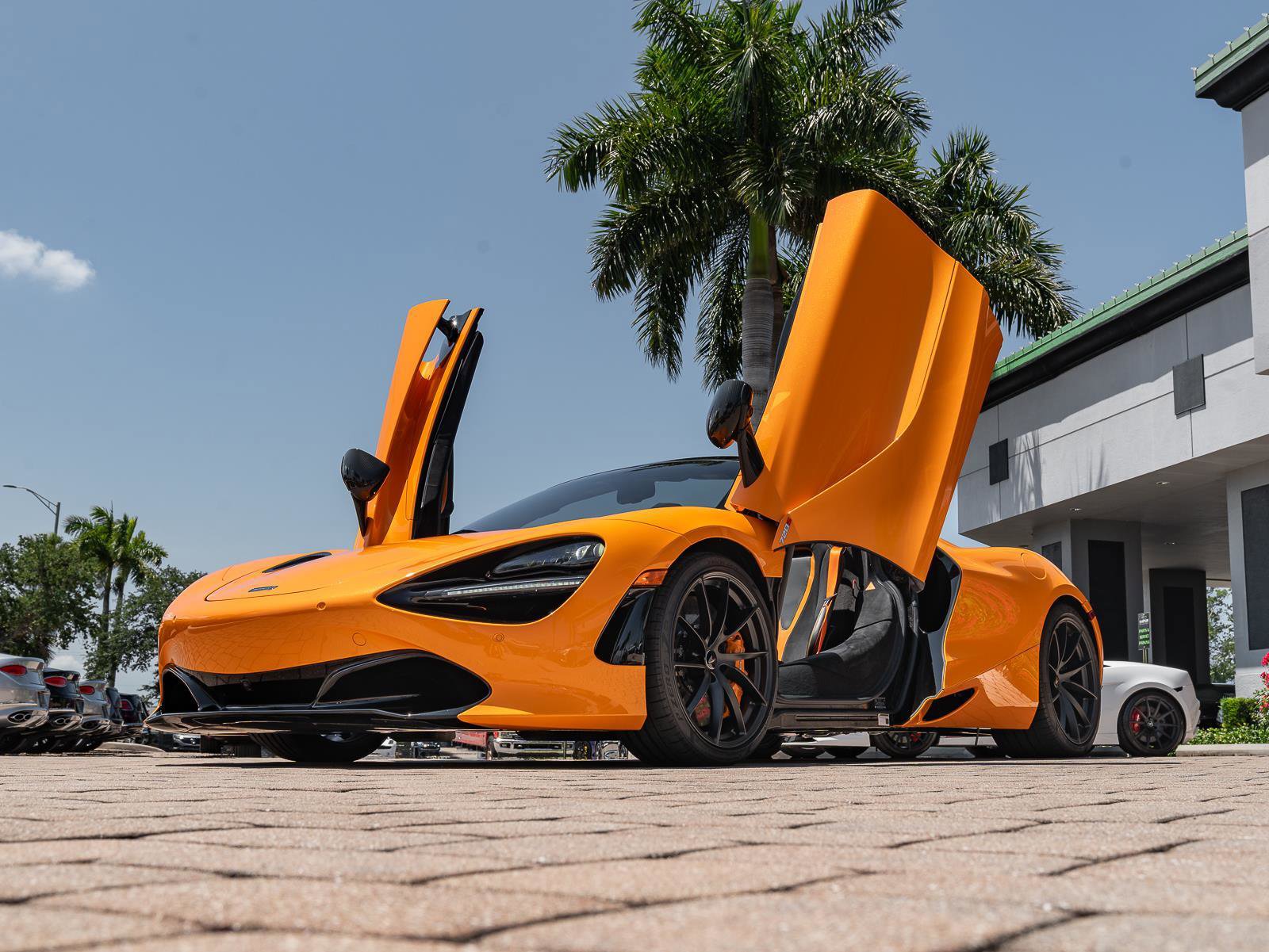 Used 2022 McLaren 720S Performance RWD image 11