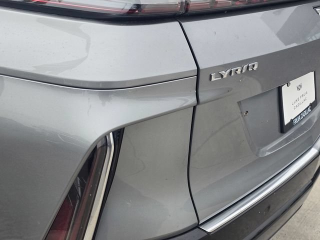 New 2026 Cadillac Lyriq Luxury RWD image 11