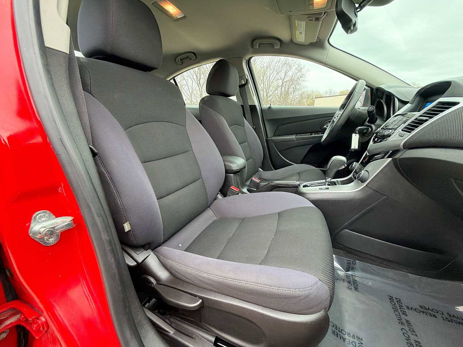 Used 2015 Chevrolet Cruze LT FWD image 18