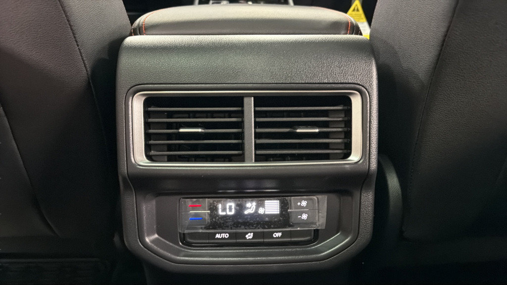 New 2026 Volkswagen Atlas Peak Edition AWD/4WD image 35