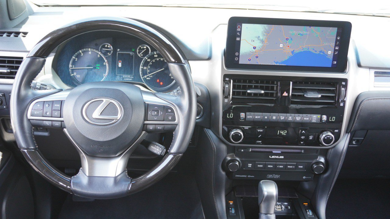 Certified 2022 Lexus GX 460 Luxury w/ Accessory Package AWD/4WD image 31
