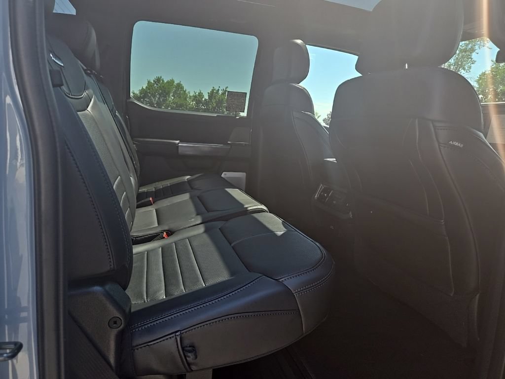 Used 2025 Ford F350 Platinum AWD/4WD image 30