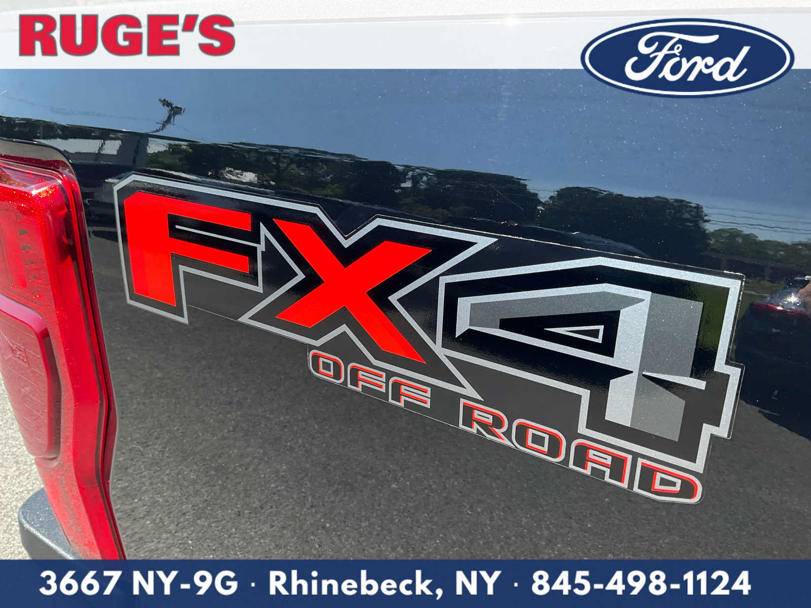 Used 2021 Ford F350 Limited w/ FX4 Off-Road Package AWD/4WD image 14