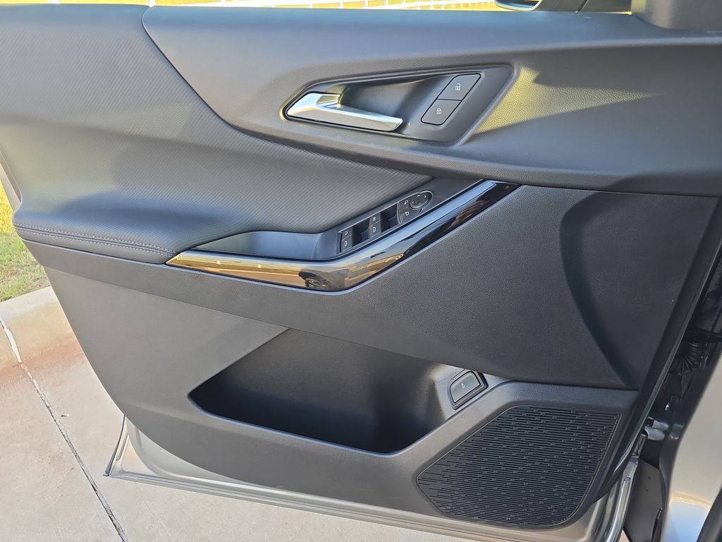 New 2026 Chevrolet Equinox LT image 28