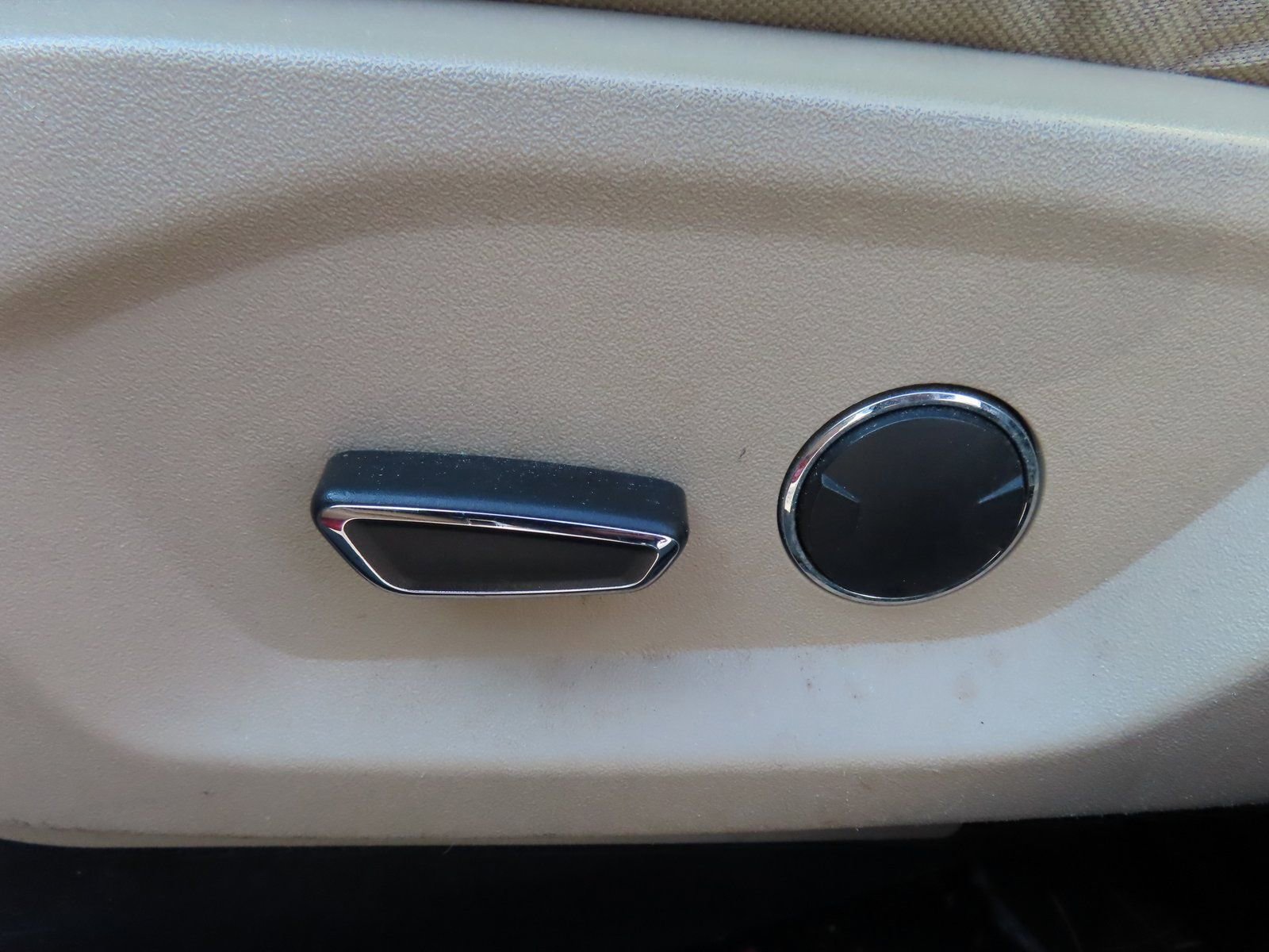 Used 2016 Ford Explorer 4WD image 25