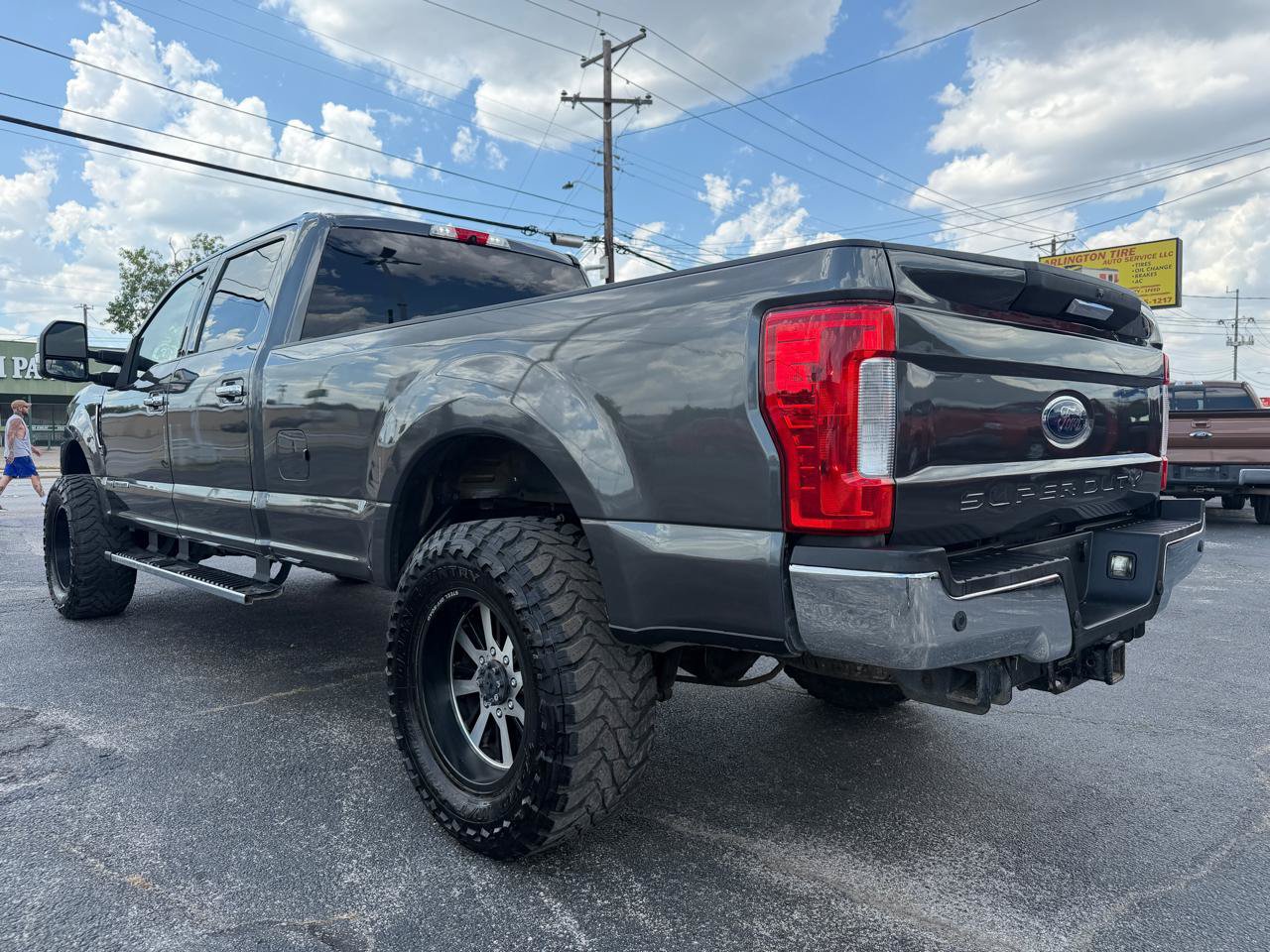 Used 2018 Ford F350 XLT w/ XLT Premium Package AWD/4WD image 7