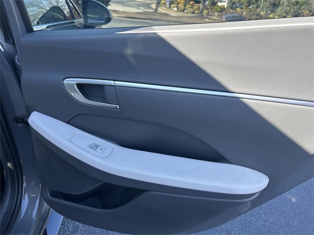 Used 2023 Hyundai Sonata SEL image 19