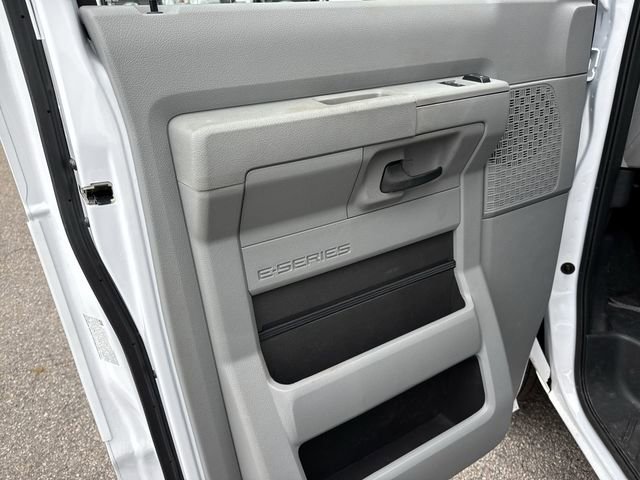 New 2027 Ford E-350 and Econoline 350 Super Duty RWD image 19