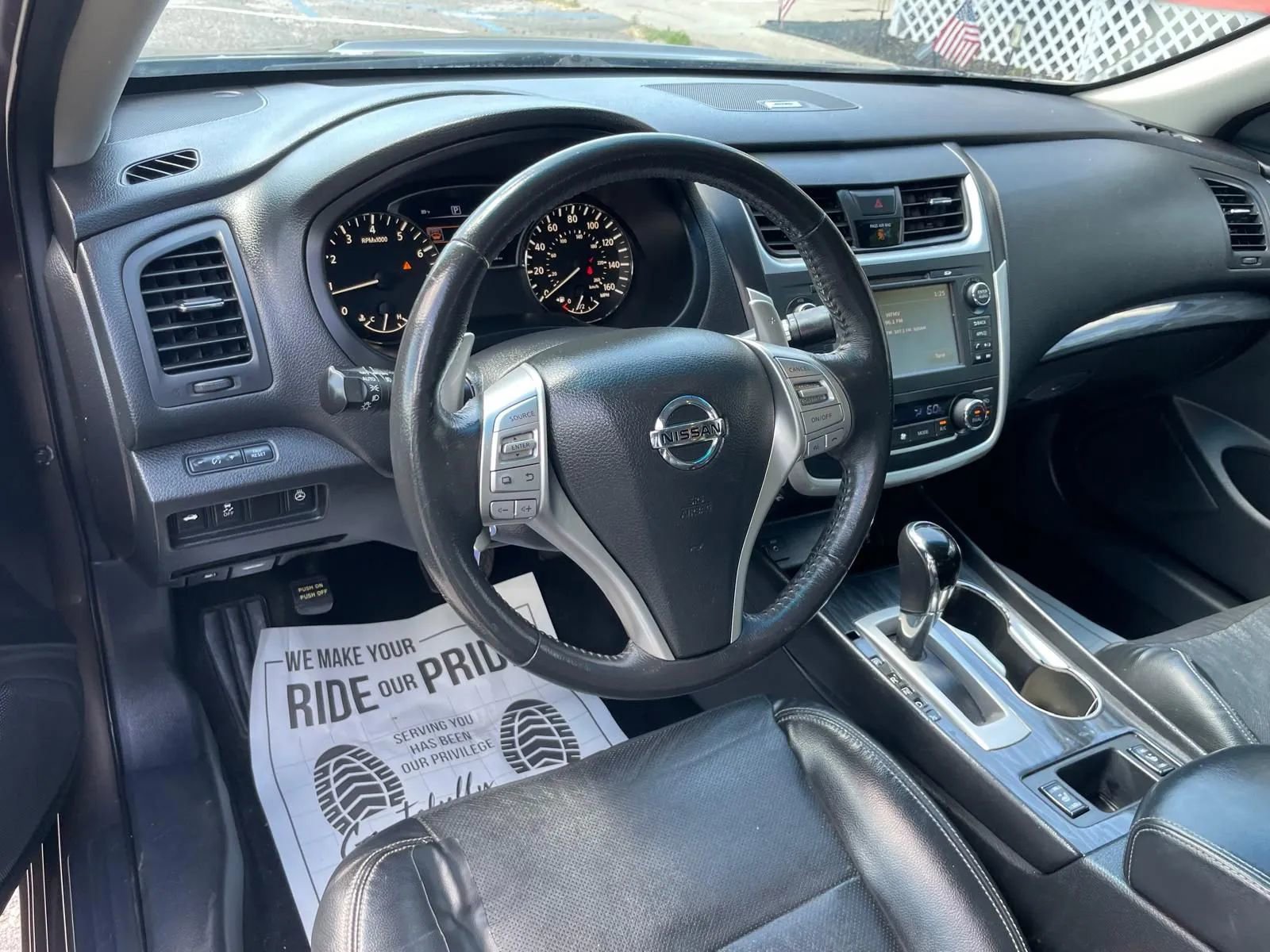 Used 2016 Nissan Altima 3.5 SL FWD image 12