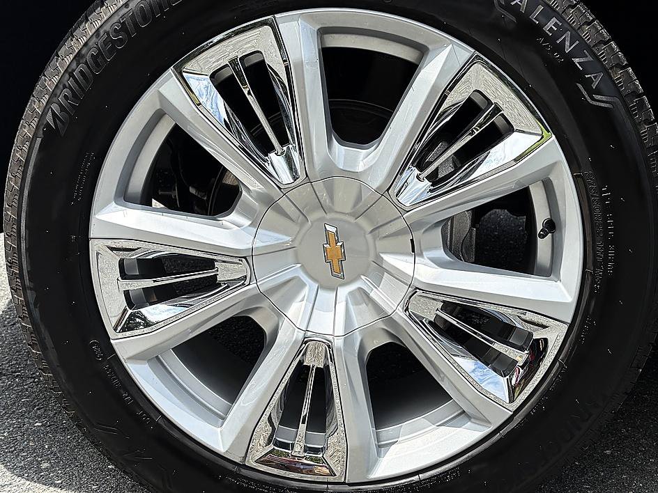 Used 2026 Chevrolet Silverado 1500 High Country w/ High Country Premium Package AWD/4WD image 8