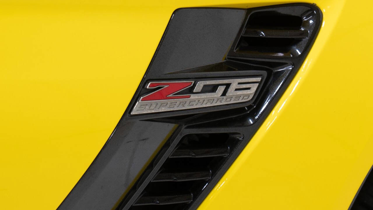 Used 2018 Chevrolet Corvette Z06 RWD image 14