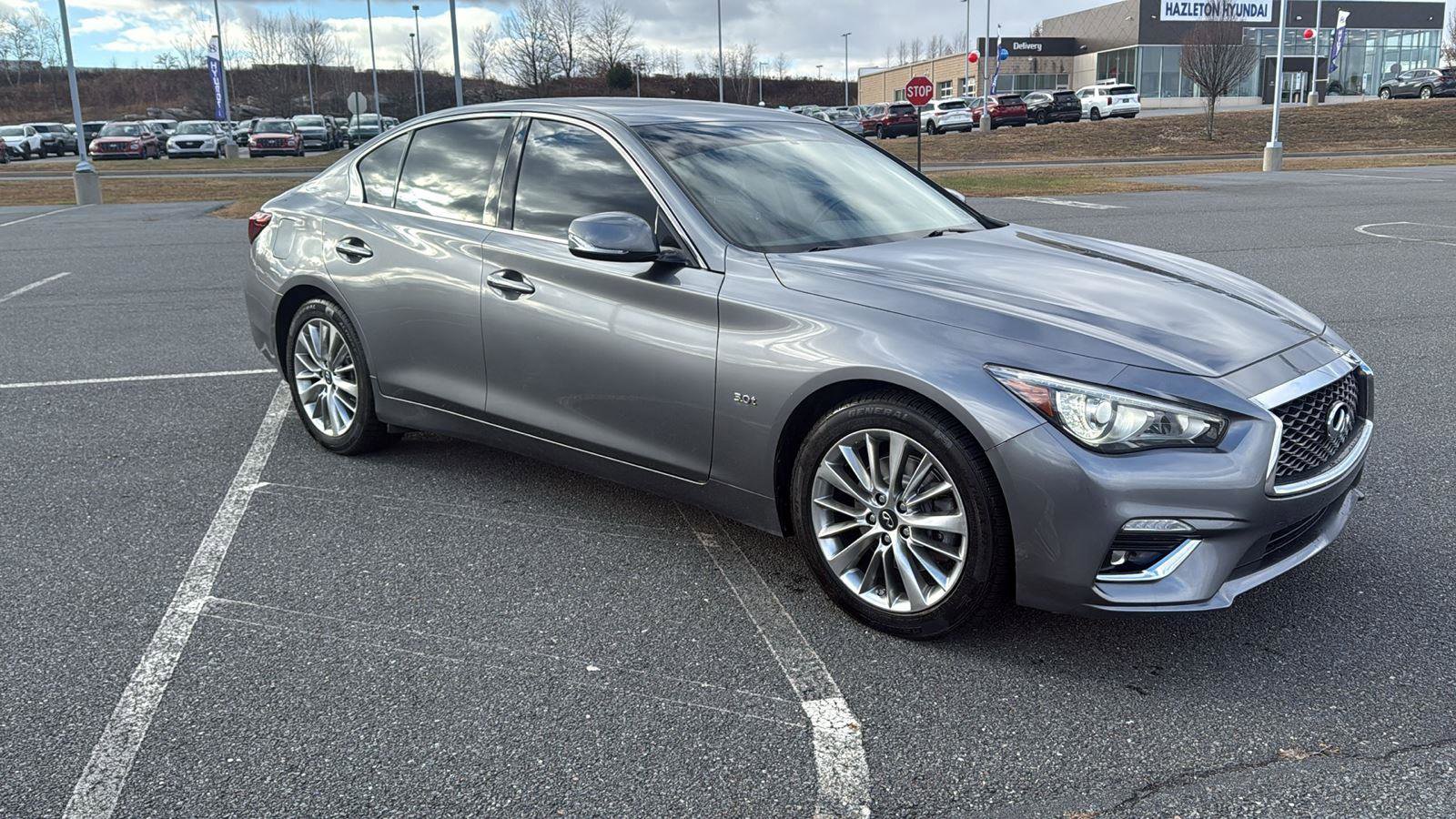 Used 2019 INFINITI Q50 Luxe image 2