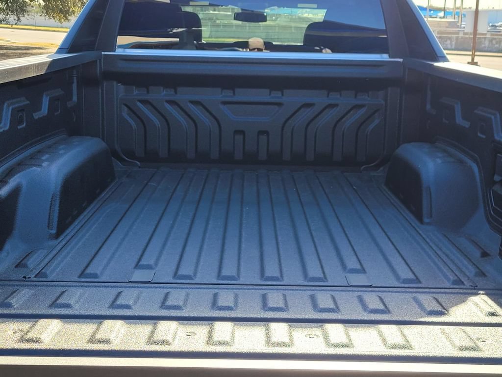 New 2026 Chevrolet Silverado EV LT AWD/4WD image 6
