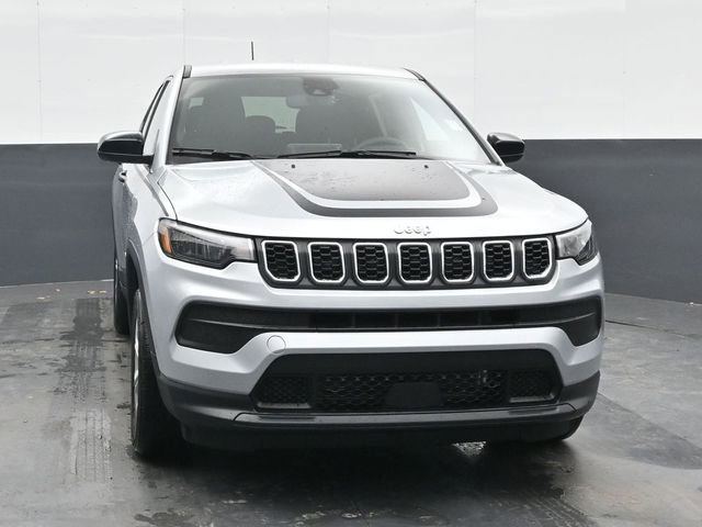 Used 2025 Jeep Compass Sport w/ Mopar Graphics Package AWD/4WD image 7