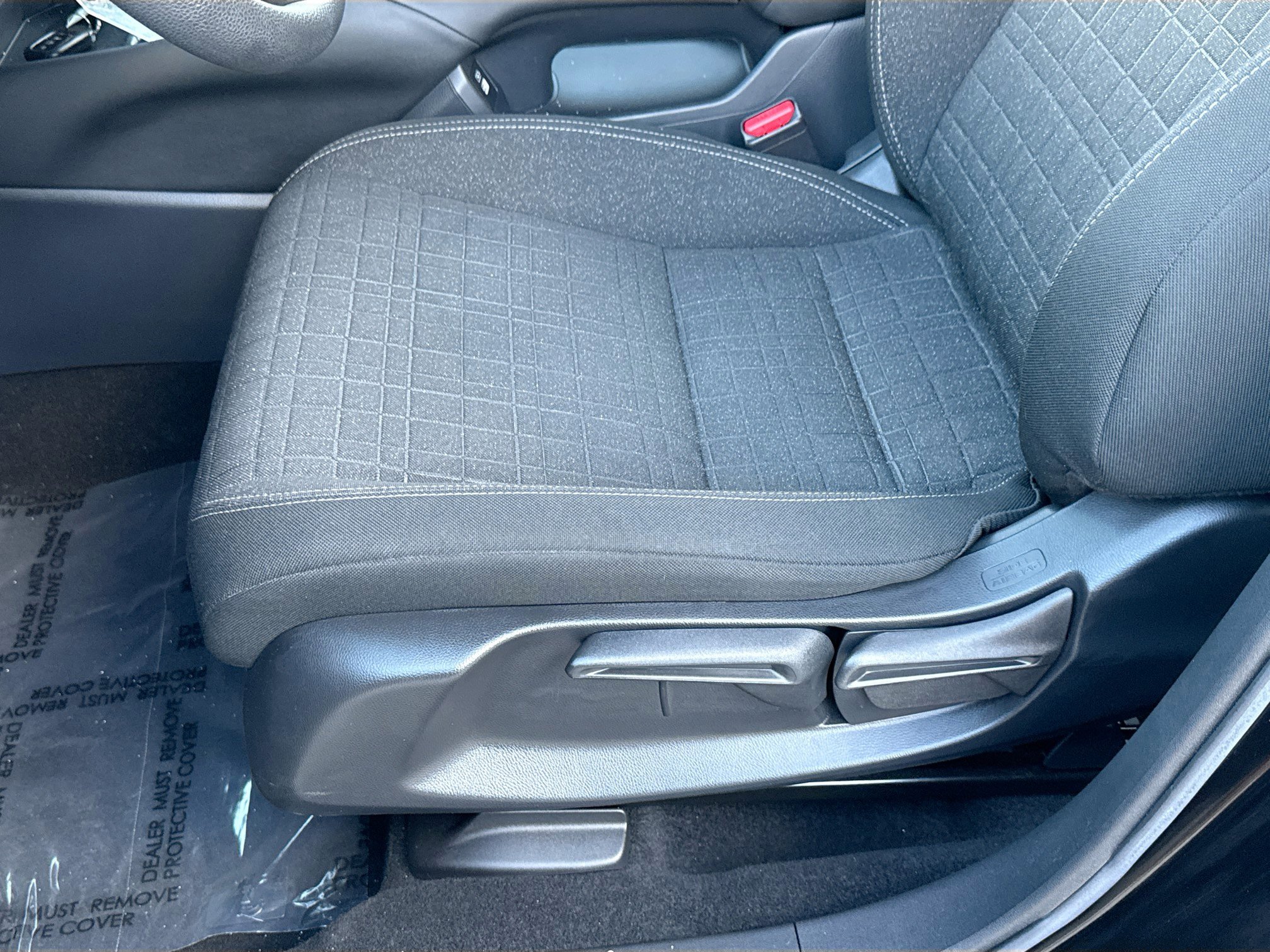 Used 2023 Honda HR-V LX image 17