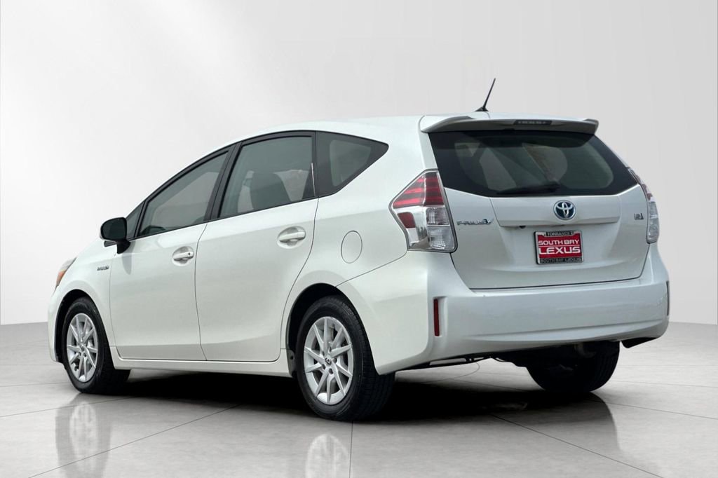 Used 2016 Toyota Prius V Two FWD image 4