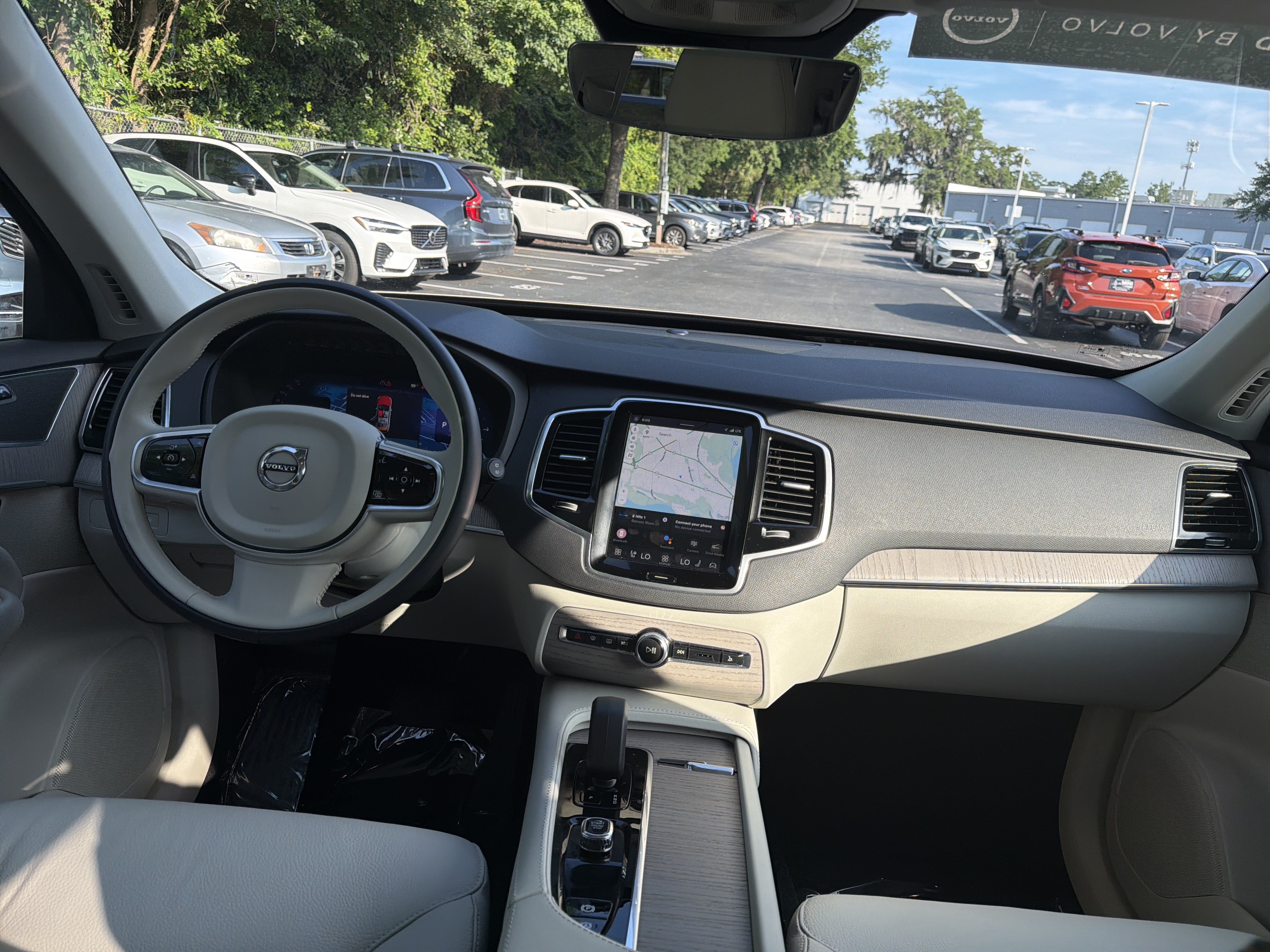 Certified 2024 Volvo XC90 T8 Plus w/ Protection Package AWD/4WD image 30