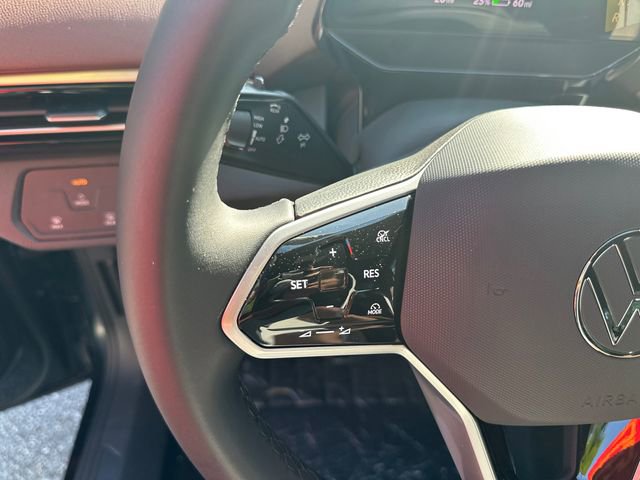 New 2026 Volkswagen ID.4 Pro RWD image 17