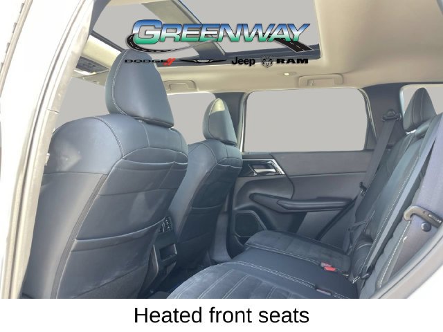 Used 2025 Mitsubishi Outlander SE AWD/4WD image 15