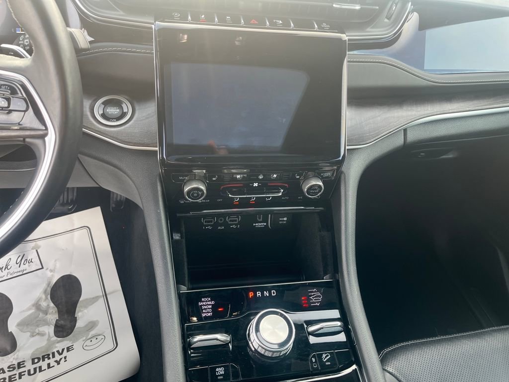 Used 2022 Jeep Grand Cherokee L Overland image 15