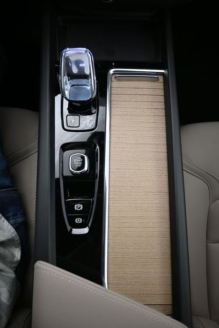 New 2026 Volvo XC60 B5 Plus w/ Protection Package Premier image 10