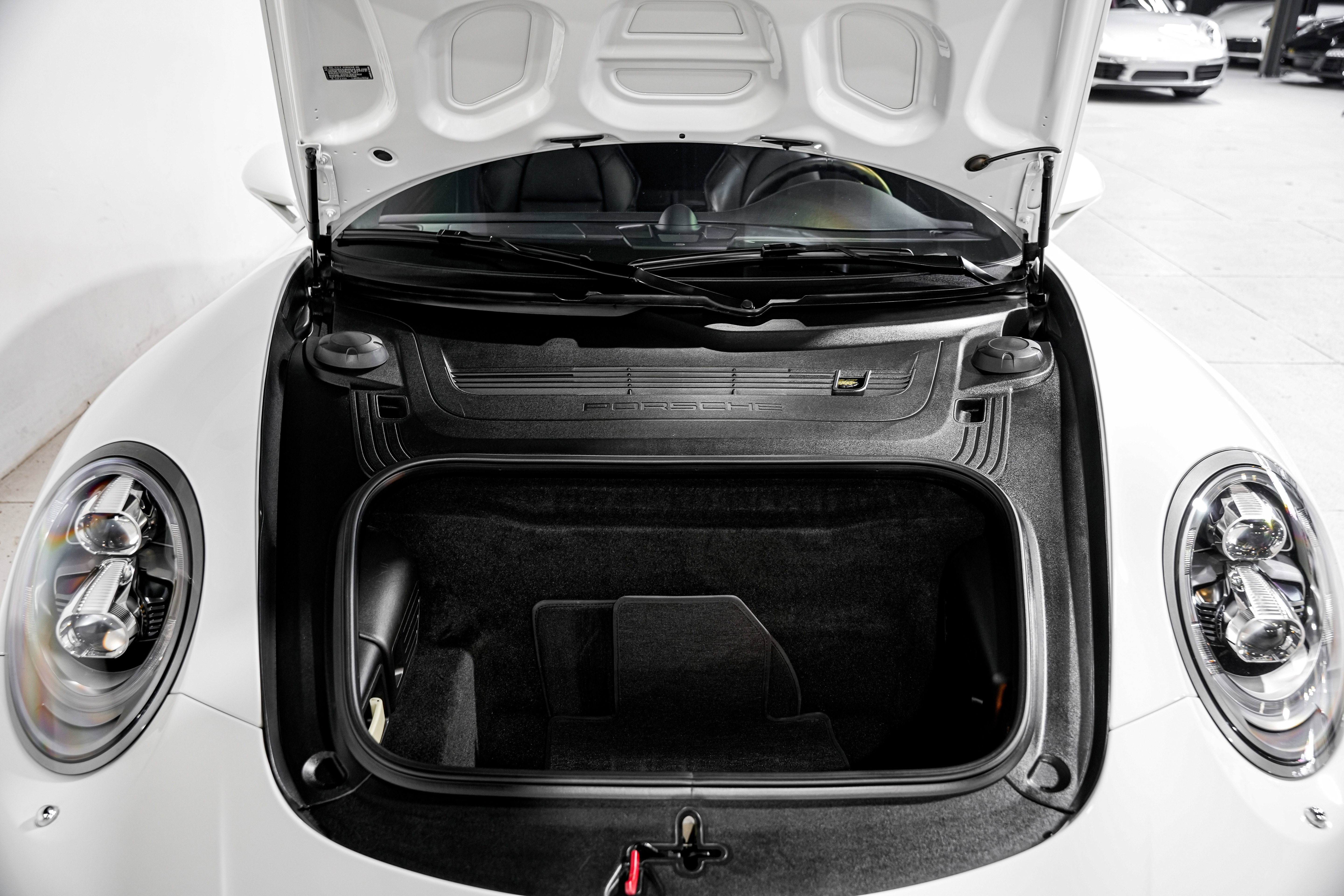 Used 2016 Porsche 911 Turbo S image 42