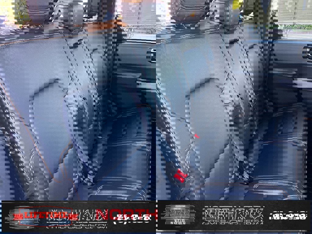 Used 2021 Ford Bronco Badlands image 21