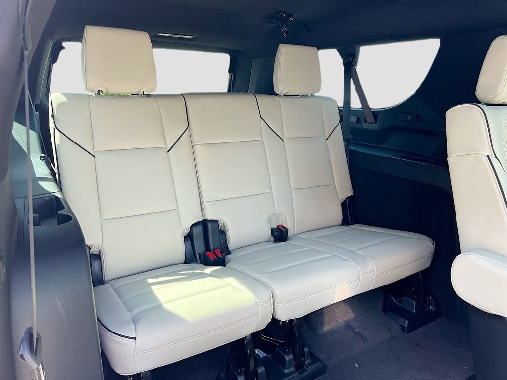 New 2026 Cadillac Escalade ESV Sport w/ Touring Package AWD/4WD image 35