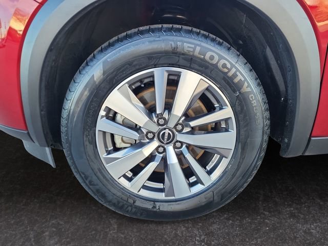 Used 2023 Nissan Pathfinder SL w/ Lighting Package (N92) image 30